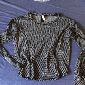 Lululemon Adjustable Long Sleeve Athletic Top